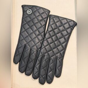 MICHAEL Michael Kors Quilted Black Leather Gloves